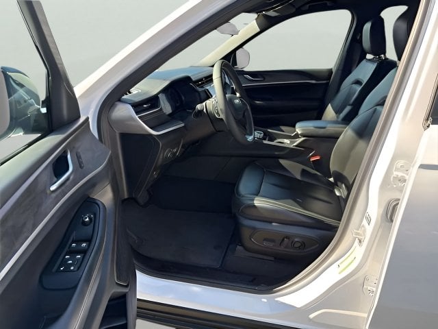 Pre-Owned 2025 Jeep Grand Cherokee Limited - photo - 8