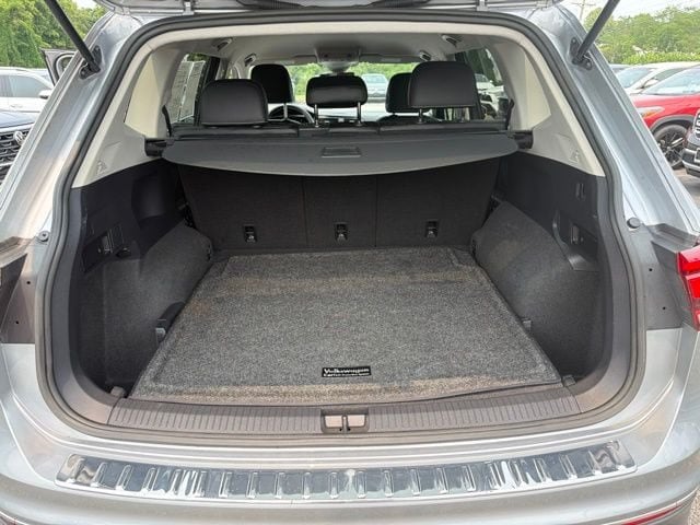 Pre-Owned 2023 Volkswagen Tiguan 2.0T SE - photo - 26
