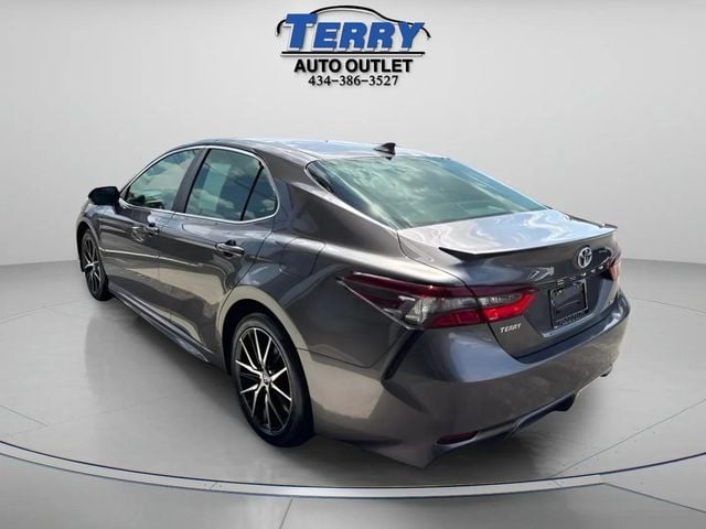 Pre-Owned 2024 Toyota Camry SE - photo - 4