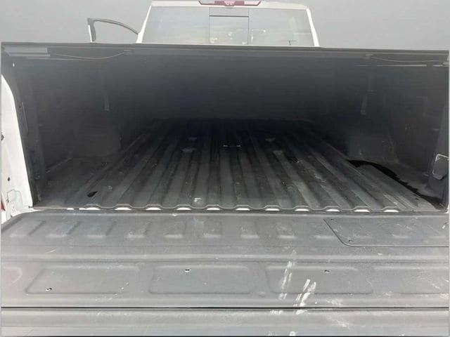 Pre-Owned 2023 Chevrolet Silverado 2500HD High Country - photo - 25