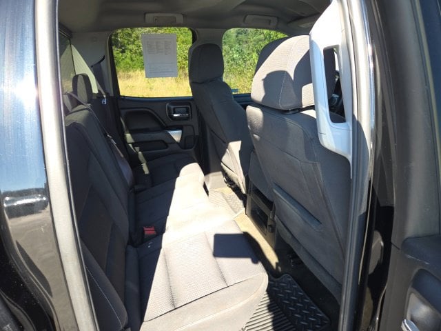 Pre-Owned 2017 Chevrolet Silverado 1500 LT - photo - 18