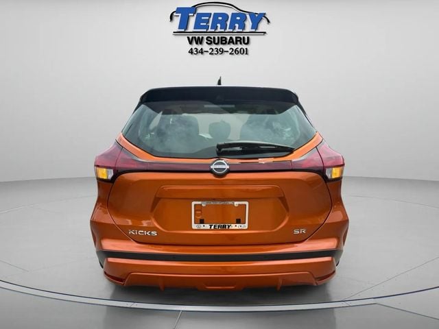 Pre-Owned 2023 Nissan Kicks SR - photo - 1