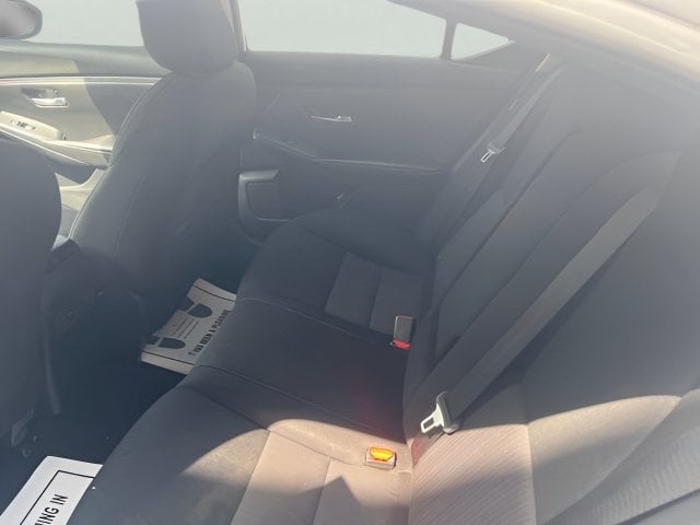 Pre-Owned 2022 Nissan Sentra SV - photo - 7