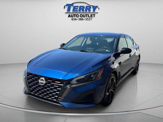 Pre-Owned 2024 Nissan Altima 2.5 SR - photo - 0