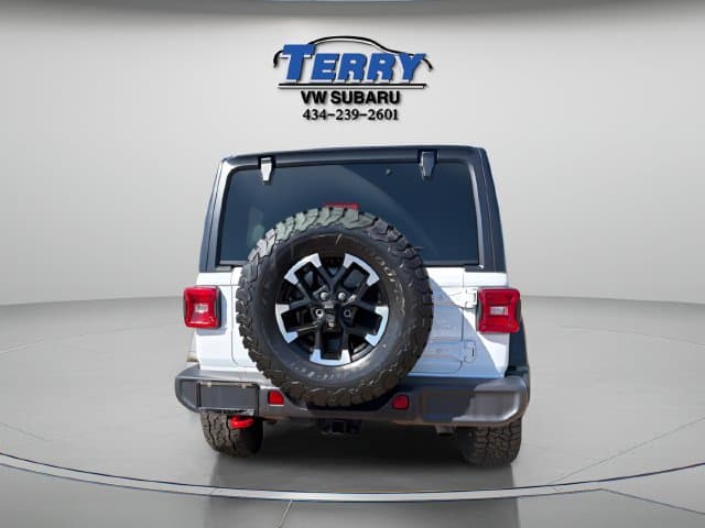 Pre-Owned 2025 Jeep Wrangler Rubicon - photo - 2