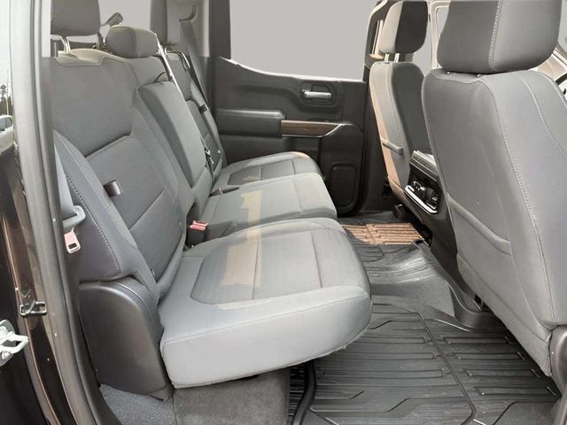 Pre-Owned 2021 Chevrolet Silverado 1500 RST - photo - 22