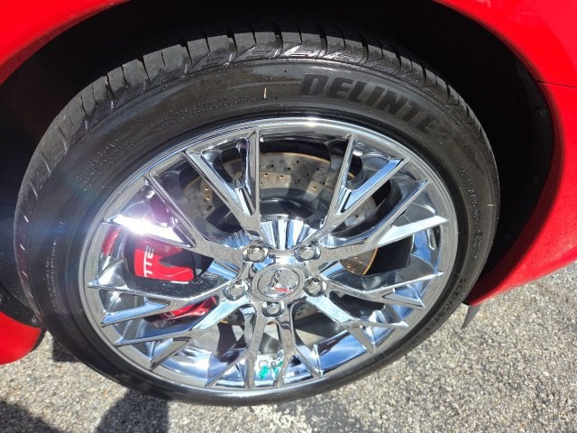 Pre-Owned 2005 Chevrolet Corvette Base - photo - 14