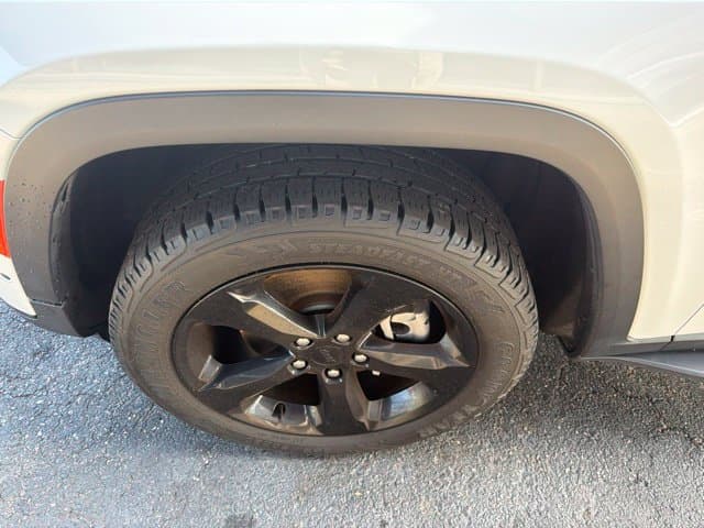 Pre-Owned 2022 Jeep Grand Cherokee L Limited - photo - 16