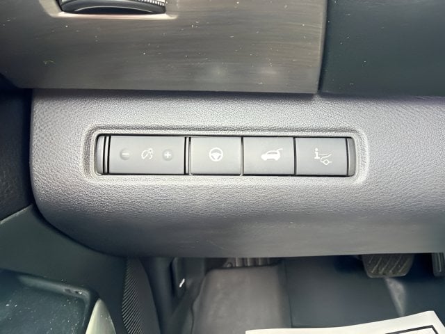 Pre-Owned 2022 Nissan Pathfinder Platinum - photo - 8