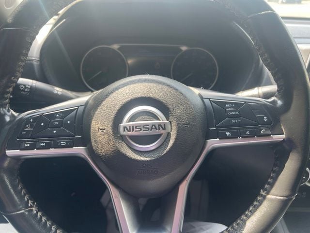 Pre-Owned 2022 Nissan Sentra SV - photo - 11