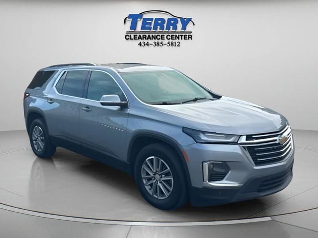 Pre-Owned 2023 Chevrolet Traverse LT - photo - 2