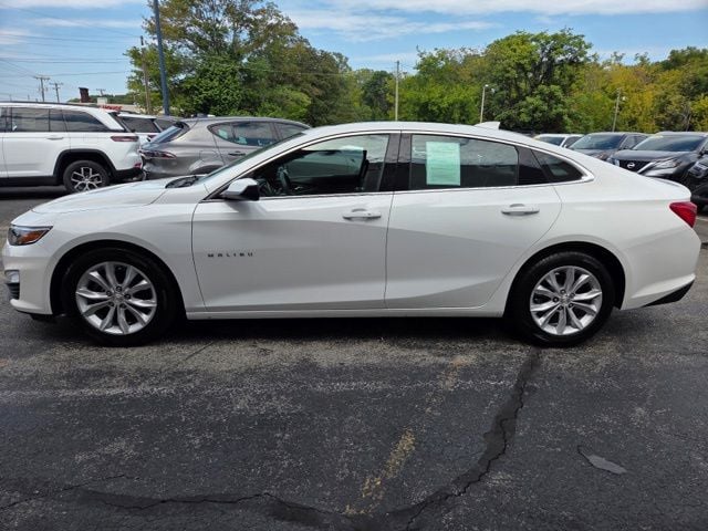 Pre-Owned 2024 Chevrolet Malibu LT - photo - 3