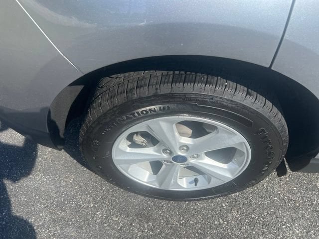 Pre-Owned 2021 Ford Edge SE - photo - 18