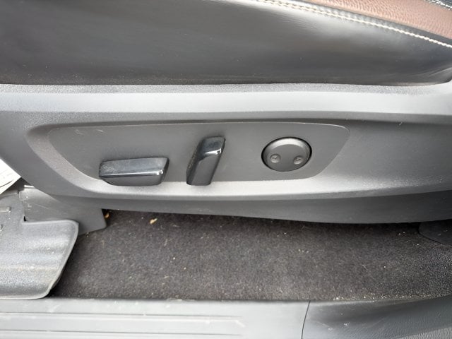 Pre-Owned 2022 Nissan Pathfinder Platinum - photo - 5