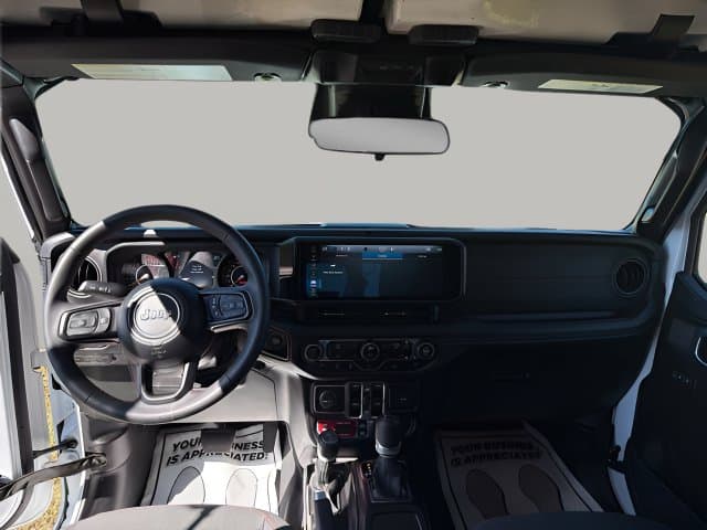 Pre-Owned 2025 Jeep Wrangler Rubicon - photo - 9