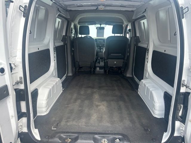 Pre-Owned 2021 Nissan NV200 S - photo - 6