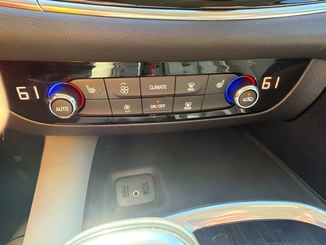 Pre-Owned 2018 Buick Enclave Essence - photo - 15