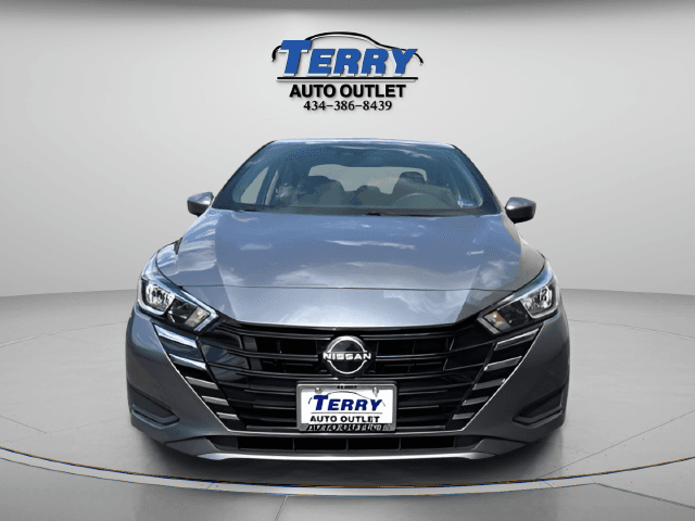 Pre-Owned 2023 Nissan Versa 1.6 SV - photo - 1