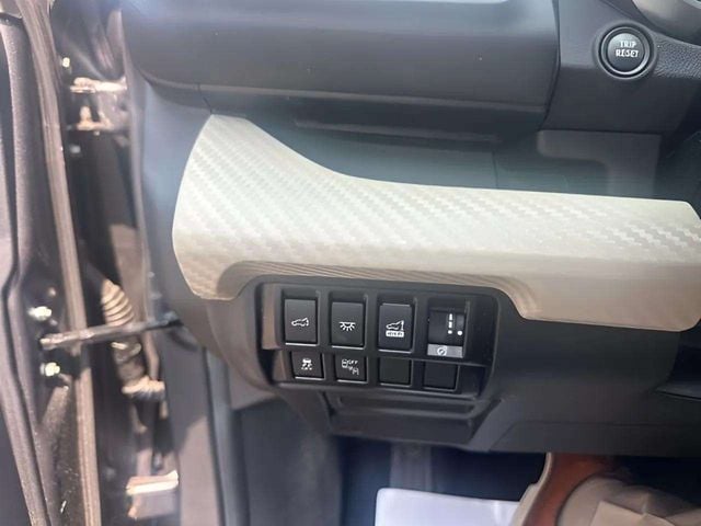 Pre-Owned 2022 Subaru Ascent Premium - photo - 8