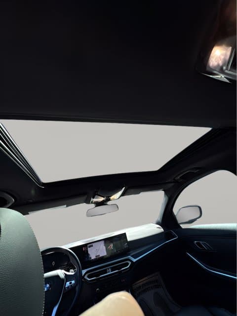 Pre-Owned 2023 BMW 3 Series 330i xDrive - photo - 9