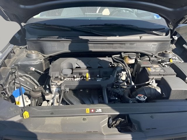 Pre-Owned 2025 Hyundai Venue SEL - photo - 15