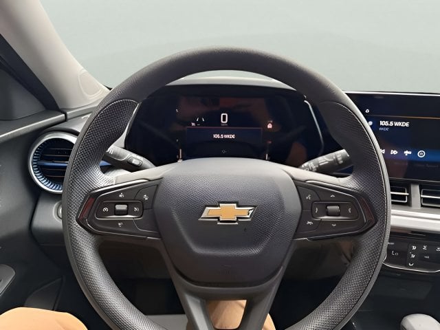 Pre-Owned 2025 Chevrolet Trax LT - photo - 8