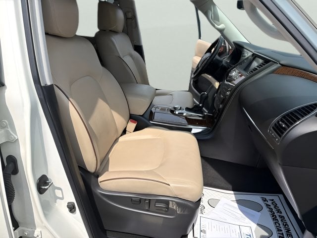 Pre-Owned 2020 Nissan Armada Platinum - photo - 31