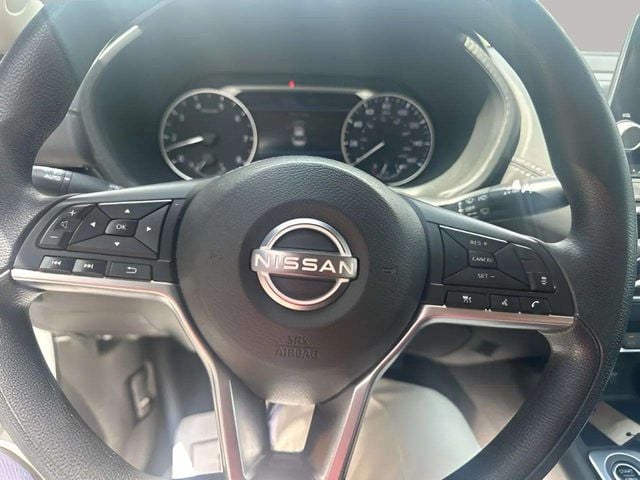 Pre-Owned 2024 Nissan Sentra SV - photo - 13
