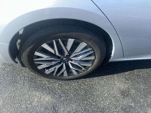 Pre-Owned 2023 Nissan Altima 2.5 SV - photo - 20