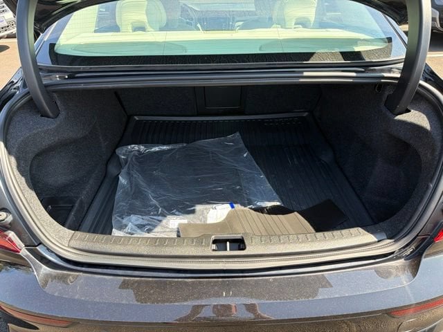 Pre-Owned 2024 Volvo S60 B5 Plus Dark Theme - photo - 21