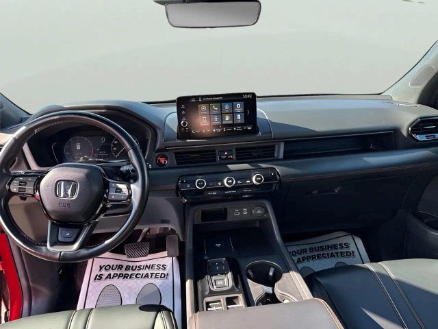 Pre-Owned 2025 Honda Pilot TrailSport - photo - 10