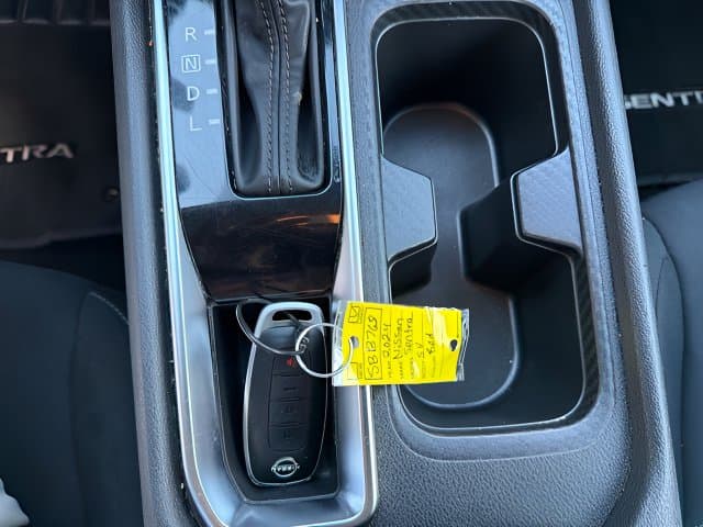 Pre-Owned 2024 Nissan Sentra SV - photo - 15