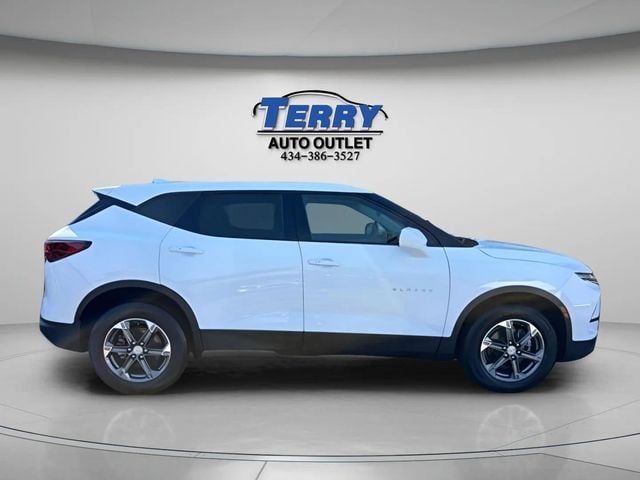 Pre-Owned 2025 Chevrolet Blazer LT - photo - 0
