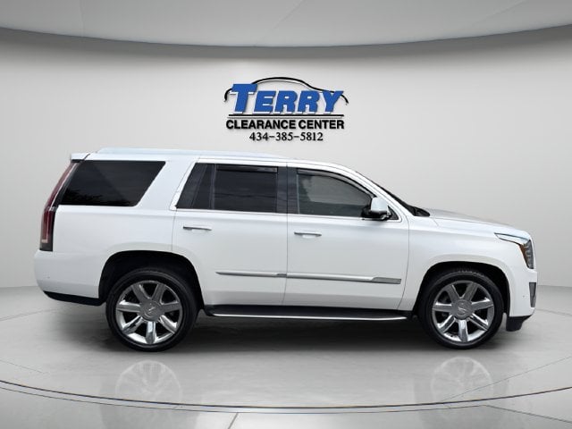 Pre-Owned 2019 Cadillac Escalade Luxury - photo - 0