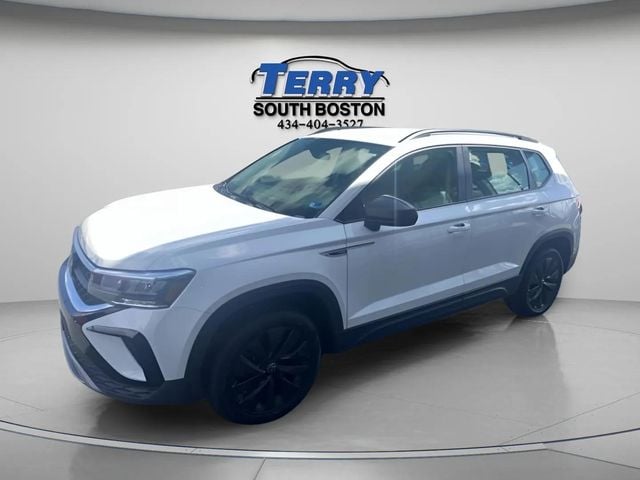 Pre-Owned 2024 Volkswagen Taos 1.5T S - photo - 1