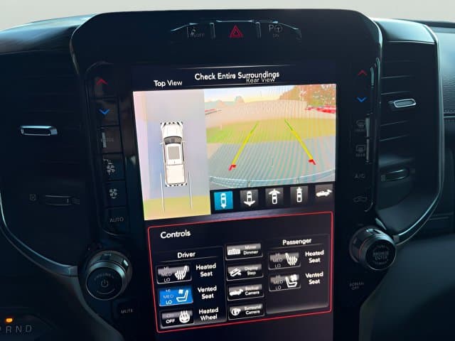 Pre-Owned 2019 Ram 1500 Laramie - photo - 12