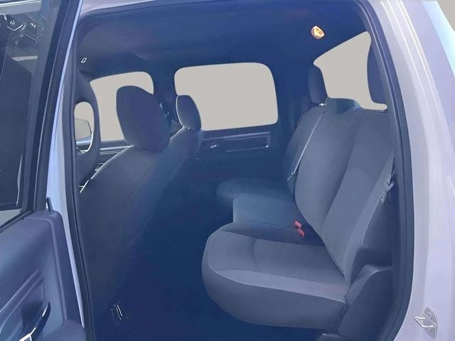 Pre-Owned 2024 Ram 1500 Classic Warlock - photo - 9