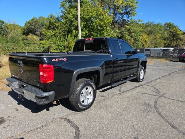 Pre-Owned 2017 Chevrolet Silverado 1500 LT - photo - 6