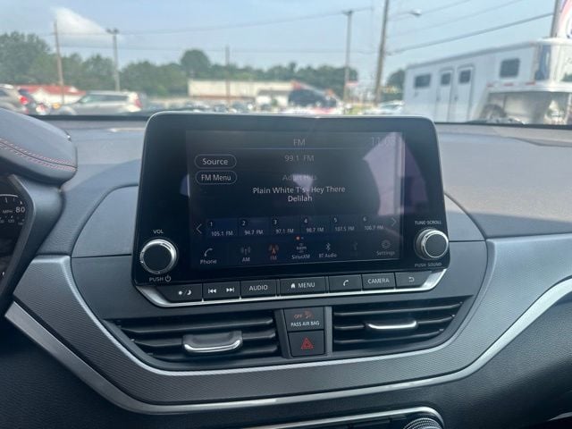 Pre-Owned 2024 Nissan Altima 2.5 SR - photo - 11
