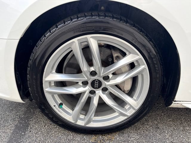Pre-Owned 2024 Audi A4 45 S line Premium Plus - photo - 10