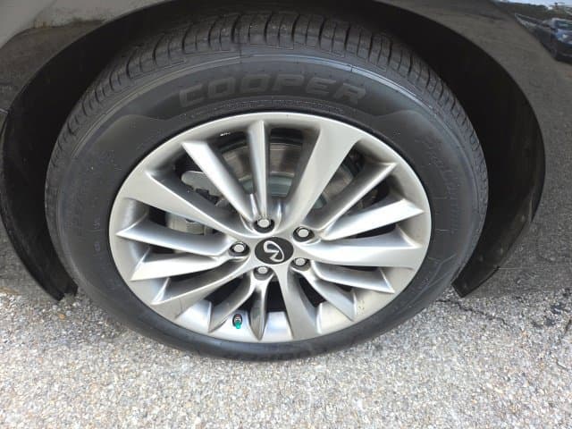 Pre-Owned 2023 INFINITI Q50 LUXE - photo - 9