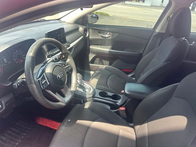 Pre-Owned 2021 Kia Forte LXS - photo - 6