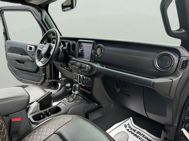 Pre-Owned 2022 Jeep Gladiator Overland - photo - 26