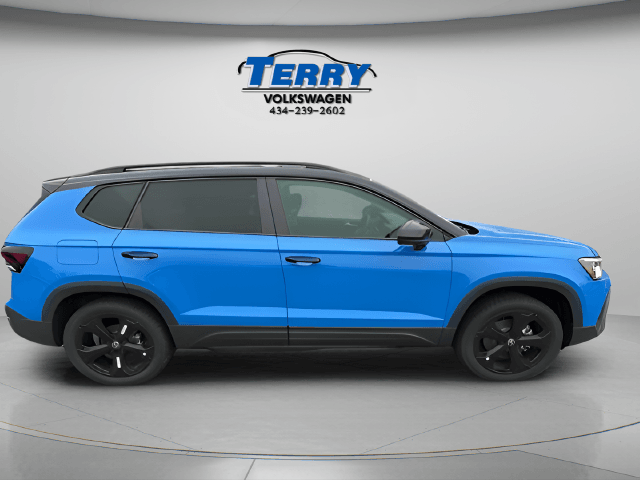 Pre-Owned 2025 Volkswagen Taos 1.5T SE Black - photo - 0