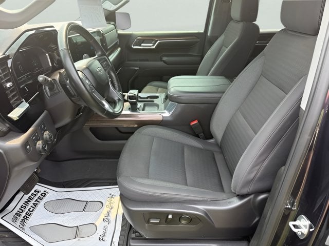 Pre-Owned 2024 Chevrolet Silverado 1500 LT Trail Boss - photo - 4