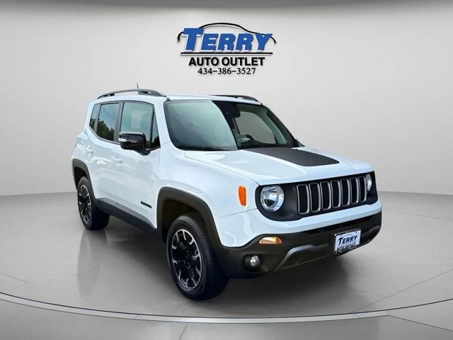 Pre-Owned 2023 Jeep Renegade Latitude - photo - 1