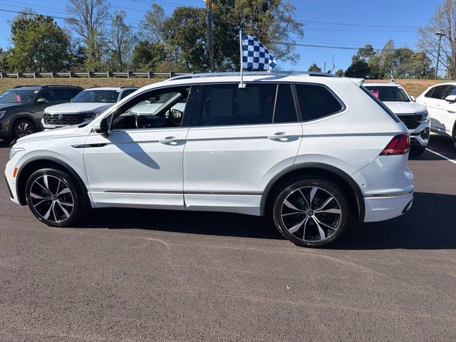 Pre-Owned 2022 Volkswagen Tiguan 2.0T SEL R-Line - photo - 2