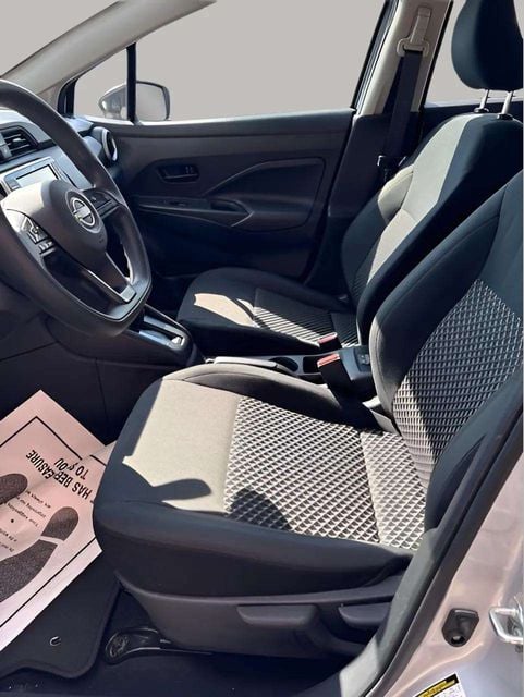 Pre-Owned 2024 Nissan Versa 1.6 S - photo - 7