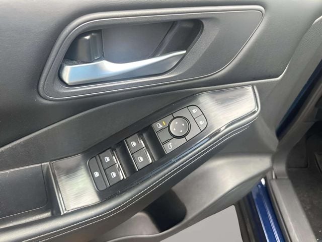 Pre-Owned 2025 Nissan Rogue SV - photo - 16