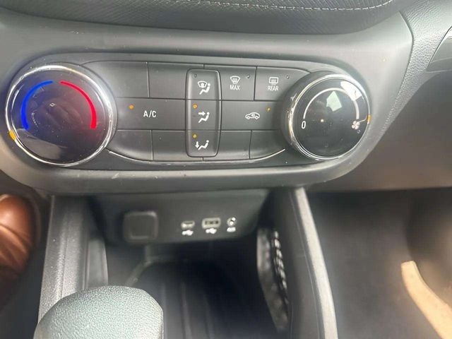 Pre-Owned 2023 Chevrolet TrailBlazer LS - photo - 12